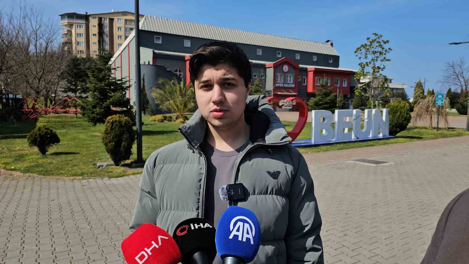 savasta hic kimse kazanmayacak diyen uluslararasi ogrenciler baris istiyor 2 IC5SzIaR