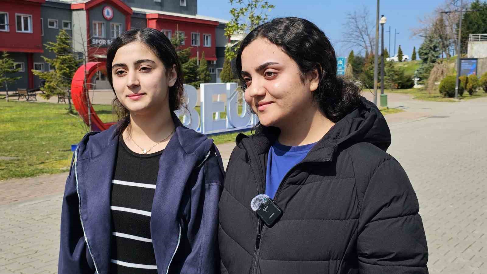 savasta hic kimse kazanmayacak diyen uluslararasi ogrenciler baris istiyor 4 JHltGYBn