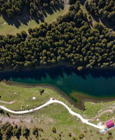 savsatin-sakli-cenneti-balik-golu-ziyaretcilerini-agirlamaya-basladi-lwDpSd2q.jpg