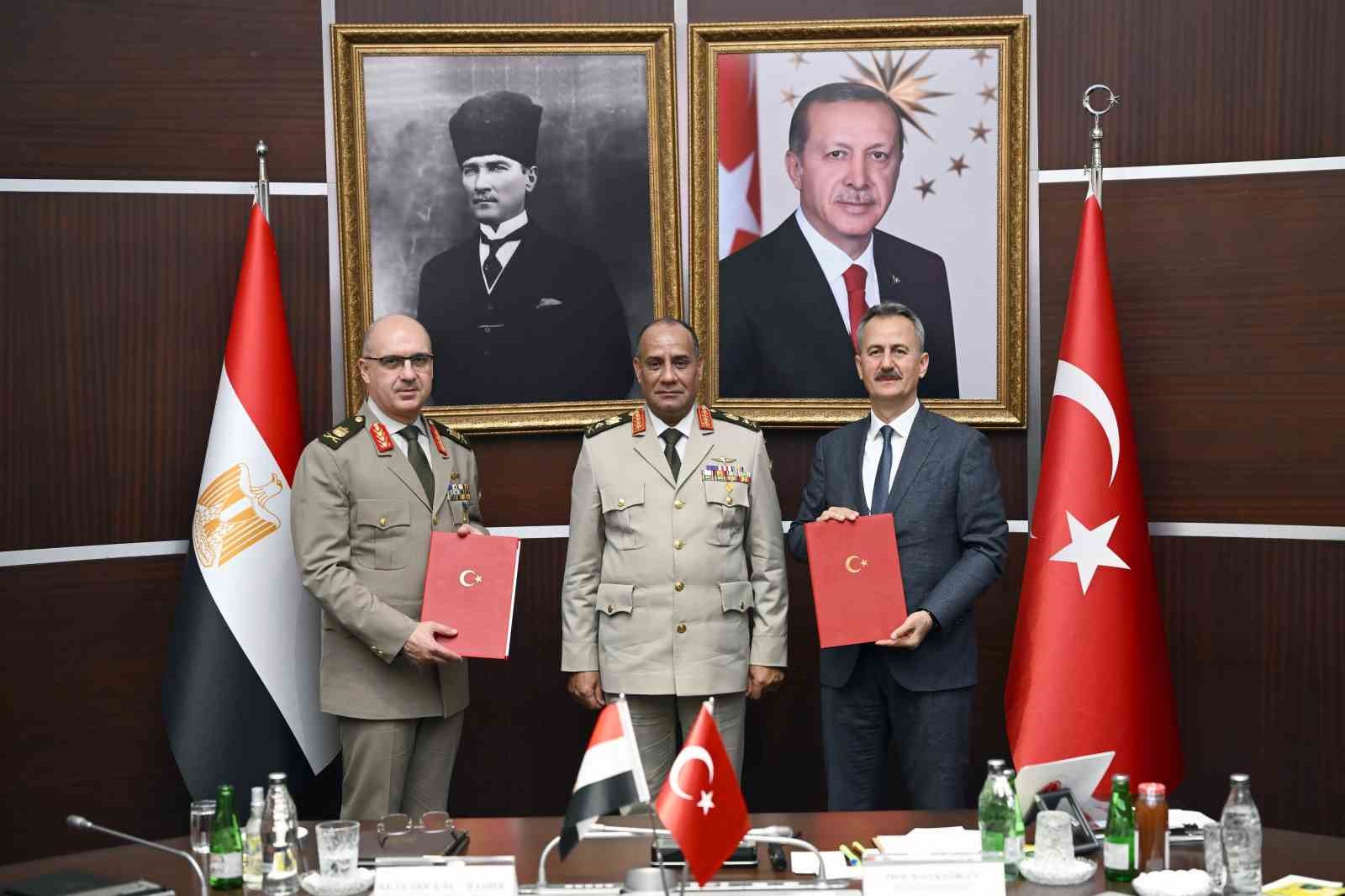 Savunma Sanayii Başkanı Görgün, mevkidaşı Zaher’i makamında ağırladı 4 savunma sanayii baskani gorgun mevkidasi zaheri makaminda agirladi 0 YcvvIlGu