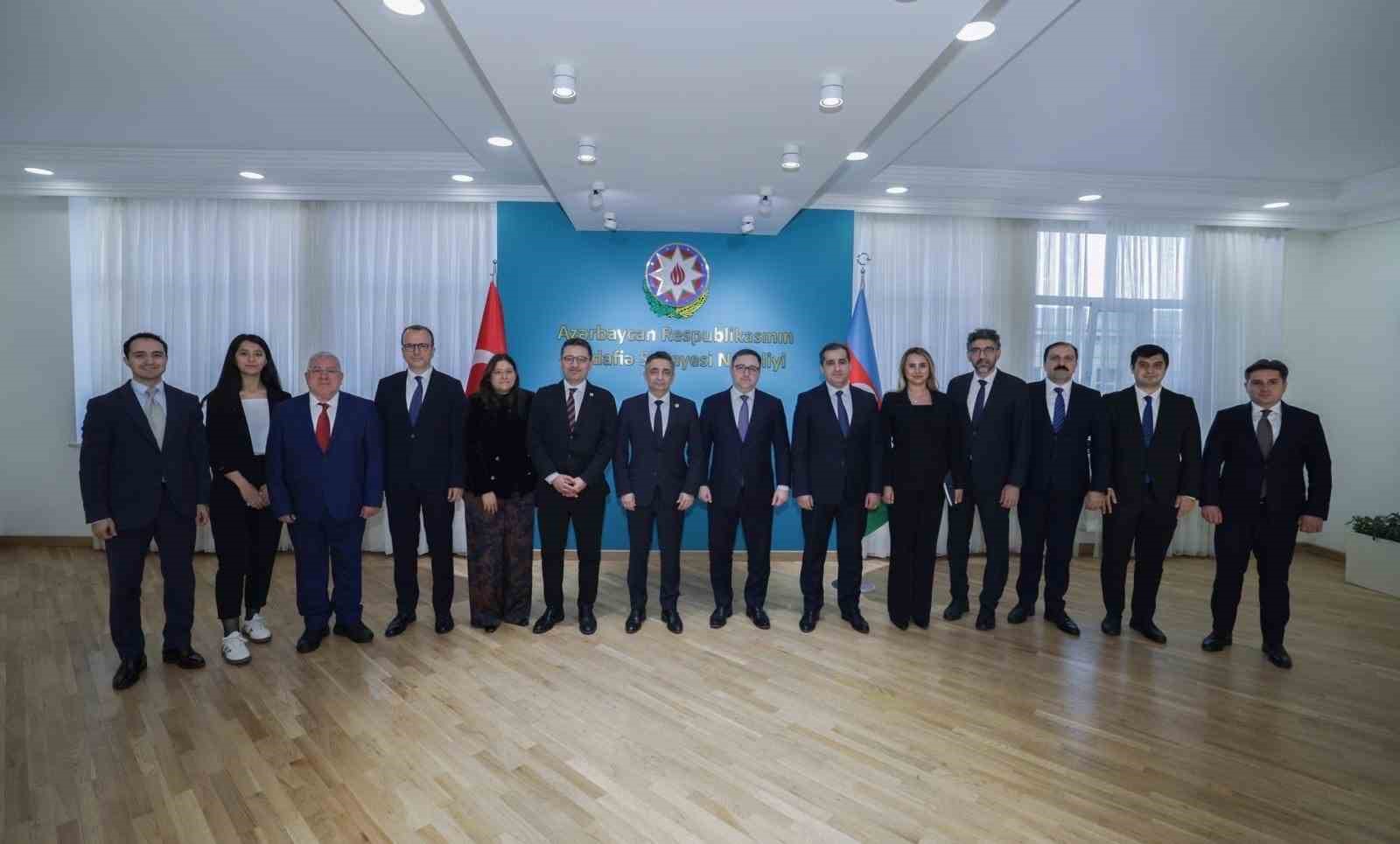 Savunma Sanayii Başkanlığı ile Azerbaycan Savunma Sanayisi Başkanlığı arasında işbirliği sözleşmesi imzalandı 5 savunma sanayii baskanligi ile azerbaycan savunma sanayisi baskanligi arasinda isbirligi sozlesmesi imzalandi 1 7KavWuKn