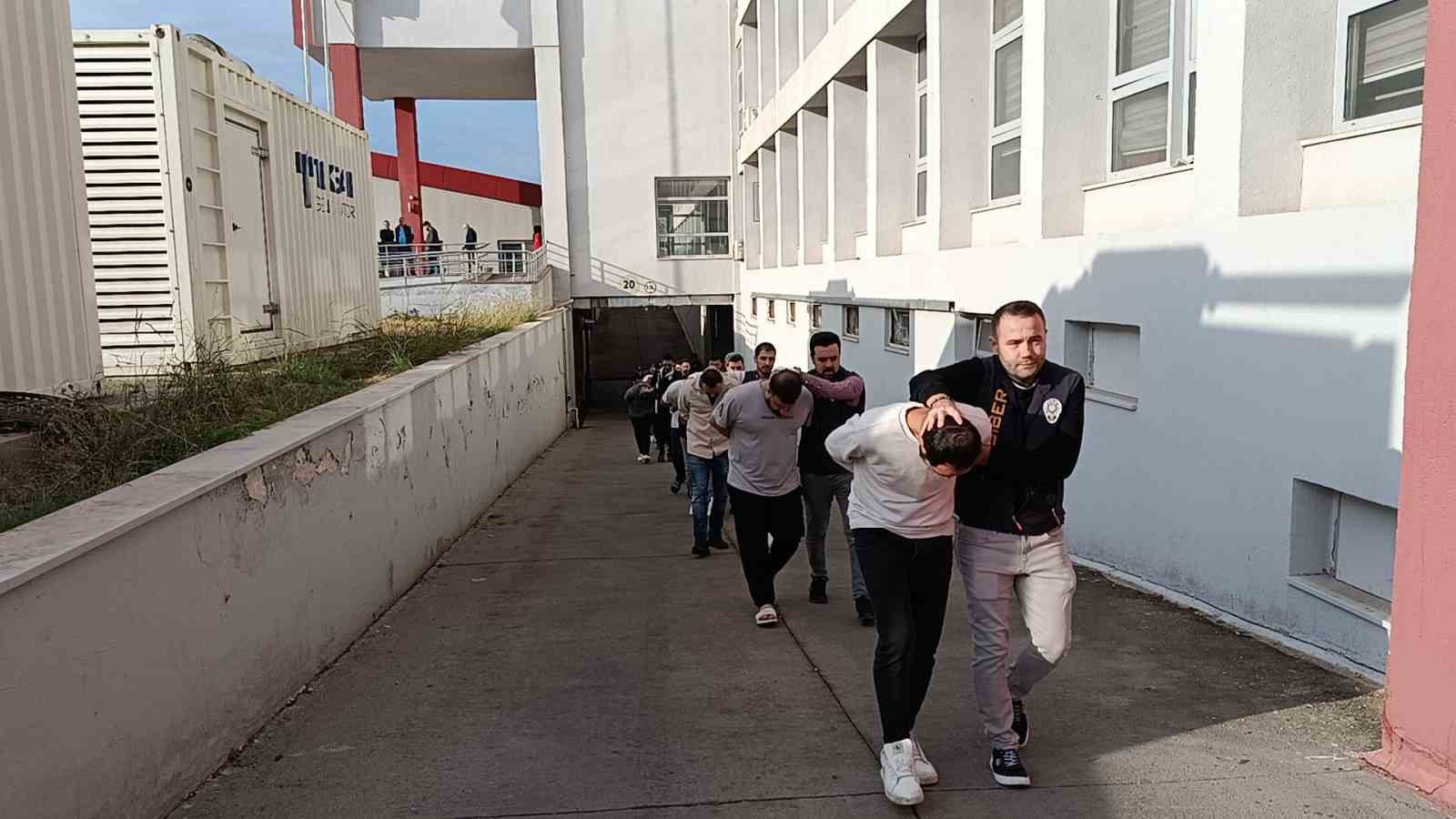sazan sarmali sebekesi cokertildi magdurlara sizi dolandirdim hakkinizi helal edin mesaji attilar 0 uzlQBbRR
