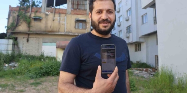 sazan-sarmali-yontemiyle-depremzedeyi-agina-dusuremeyen-dolandirici-keske-depremde-enkaz-altinda-kalsaydiniz-diye-beddua-f5mPXQW8.jpg