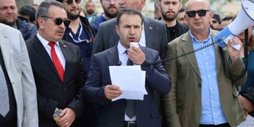 scu-calisanlari-bankalarin-promosyon-tutumunu-protesto-etti-ZR8bYgzv.jpg