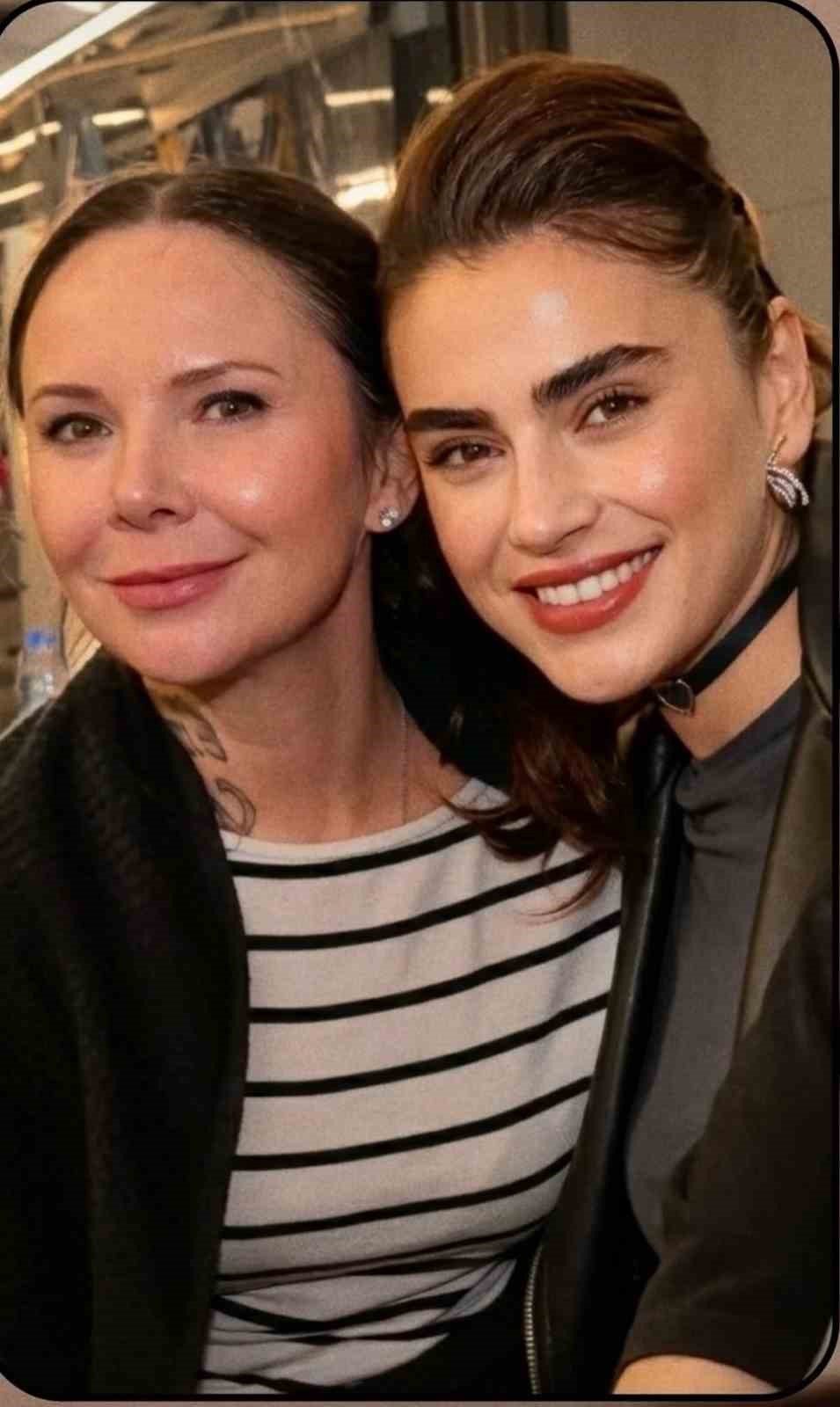 sebnem ferah 6 yil aradan sonra izmirde sahne aldi 5 WiXa4JZi