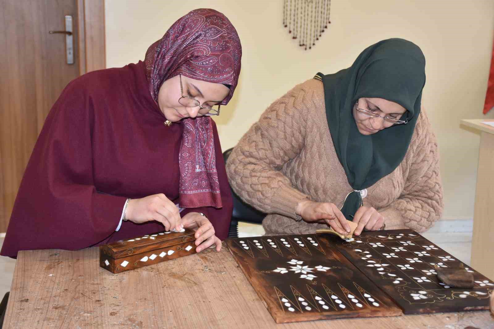 sedef kakma sanati kadin huneriyle bulustu 3 s13jqLen