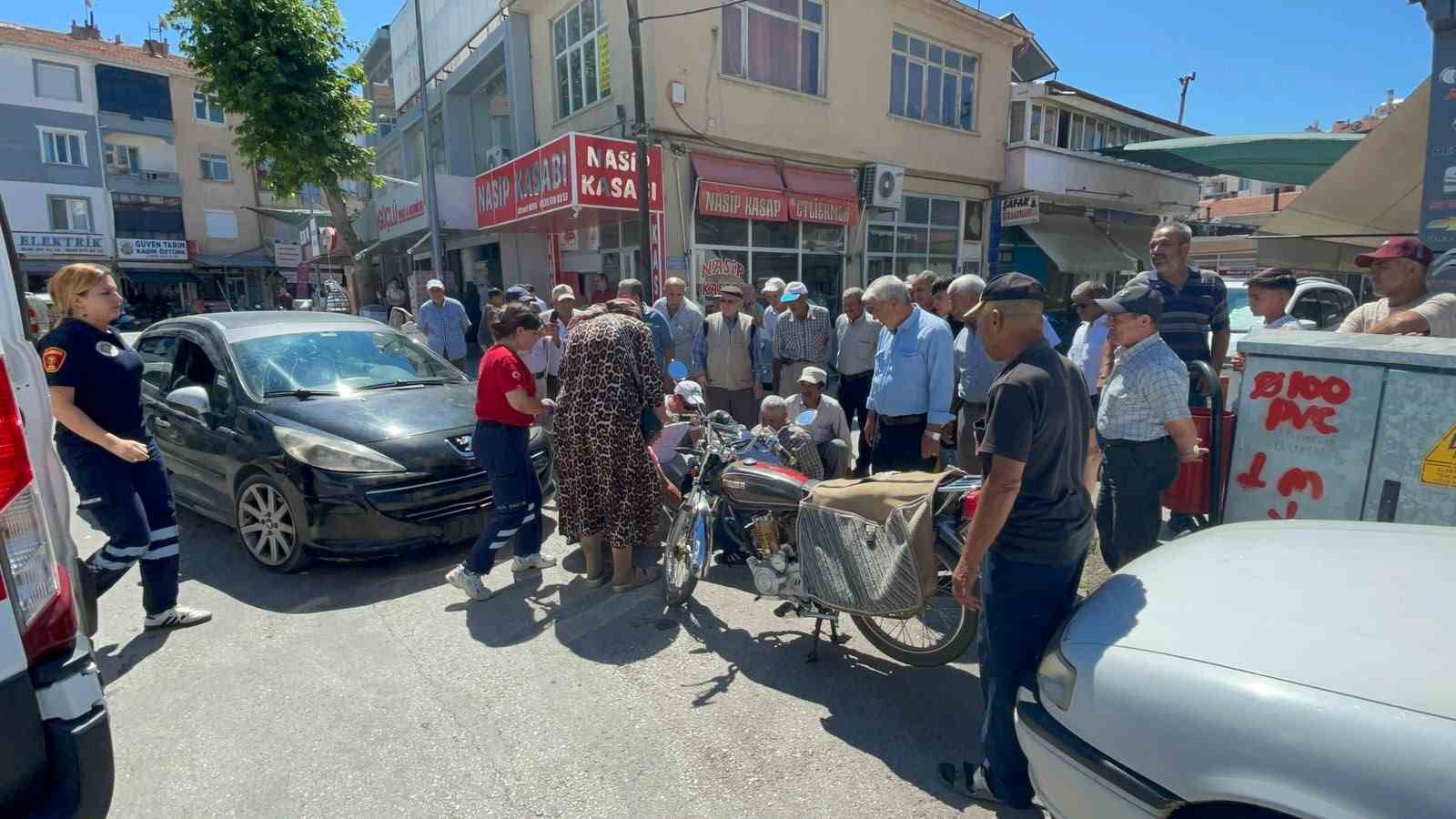 sedyedeki yaraliya yat lan yat diyen vatandas herkesi guldurdu 1 65Mdbphn