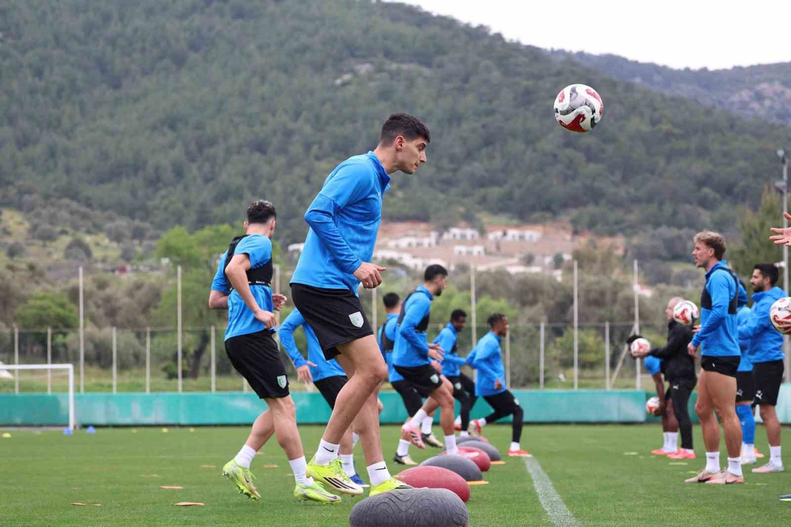 Sefer Yılmaz: "İnşallah bu hafta yeniden bir seri başlatıp play-off’a moralli girmek istiyoruz" 5 sefer yilmaz insallah bu hafta yeniden bir seri baslatip play offa moralli girmek istiyoruz 1 UdIvksw9
