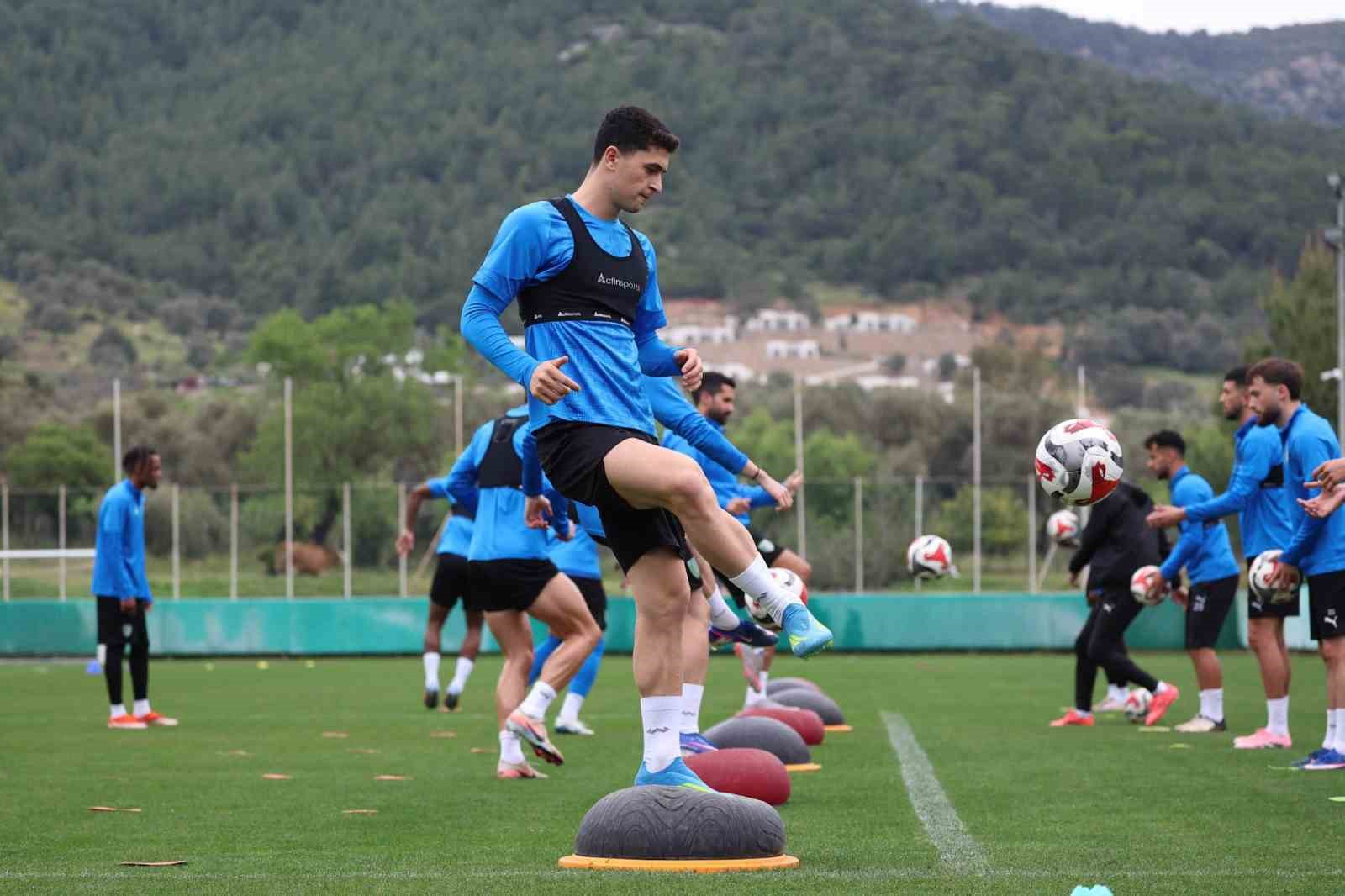Sefer Yılmaz: "İnşallah bu hafta yeniden bir seri başlatıp play-off’a moralli girmek istiyoruz" 9 sefer yilmaz insallah bu hafta yeniden bir seri baslatip play offa moralli girmek istiyoruz 5 aYZ7BCZs