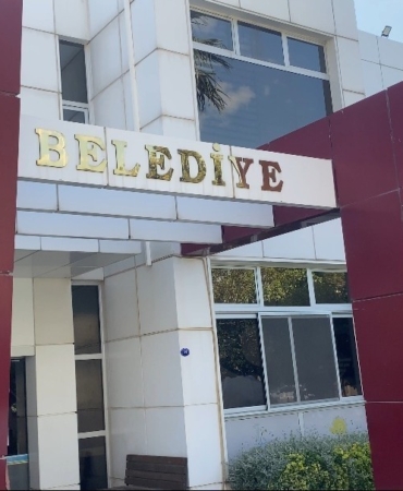 seferihisar-belediyesine-yonelik-operasyonda-7-supheli-adliyede-VdSrrkJX.jpg
