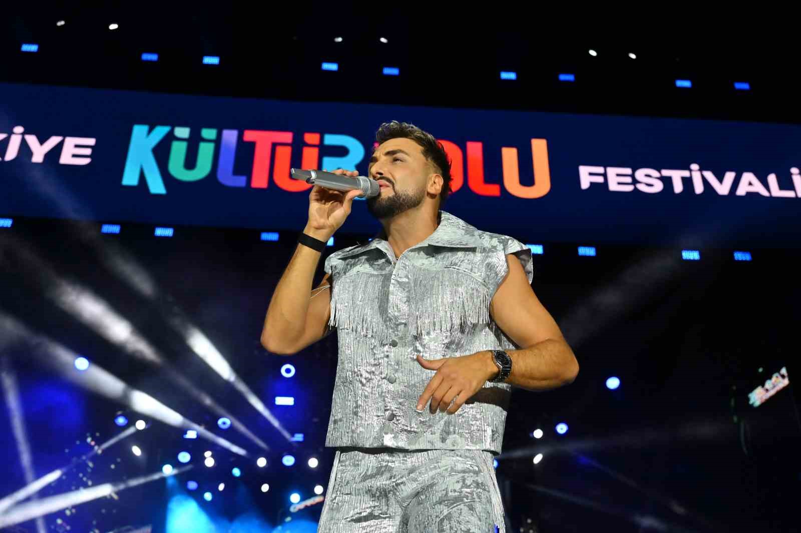 sefo festivalde muzikseverlere unutulmaz anlar yasatti 2 5tdO1vNK