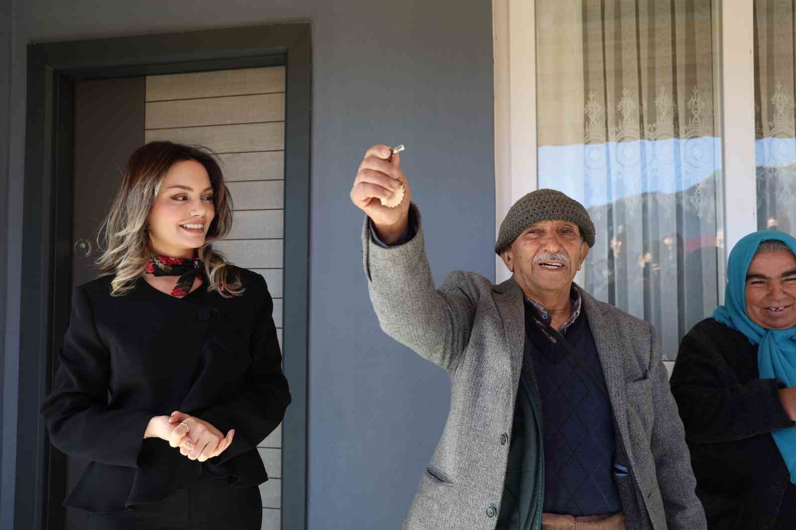 sehidin emanetine devletin sicak eli degdi 0 uT9tnOZ6