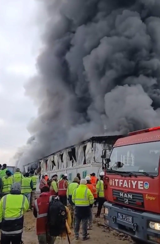 sehir hastanesi yanginiyla ilgili yeni goruntuler ortaya cikti 3 FO5PWq5r
