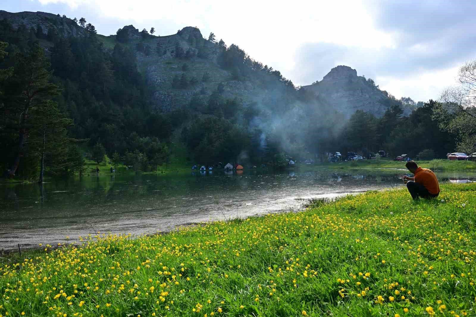 sehir hayatindan kacanlar gumushanenin o golunde bulustu 10 nMV41F2J