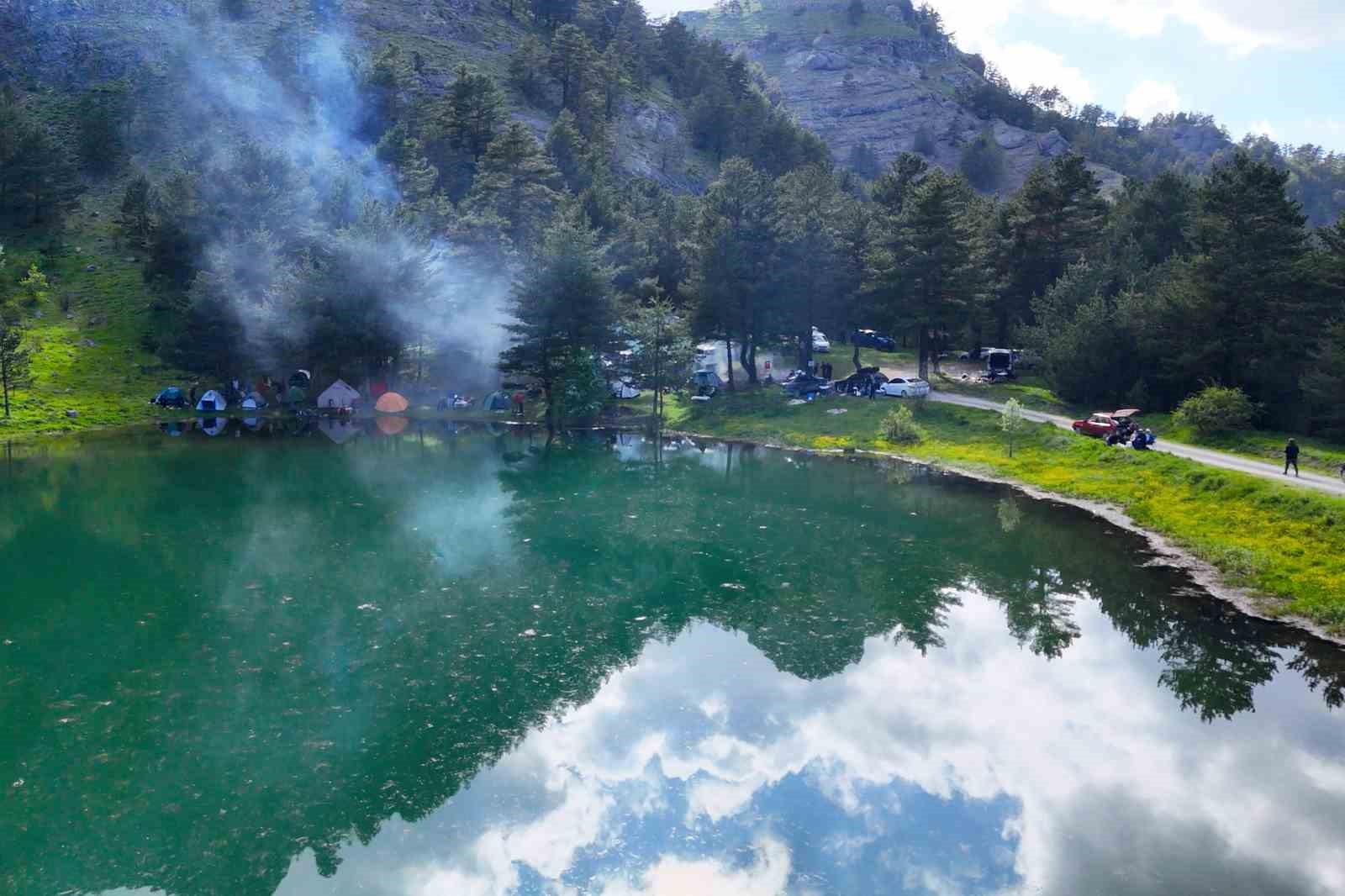 sehir hayatindan kacanlar gumushanenin o golunde bulustu 3 dPrmYQhm