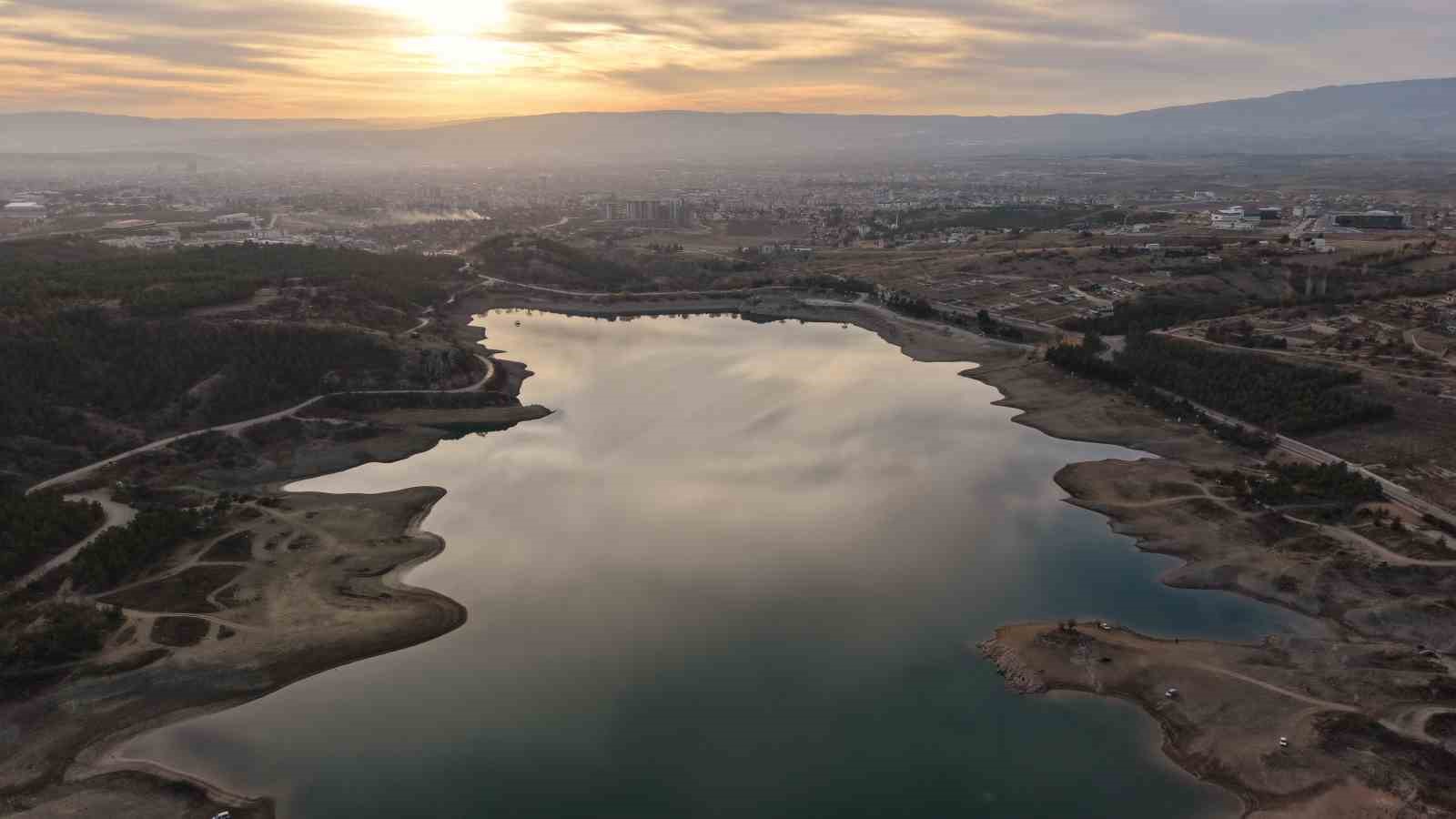 sehir merkezine birkac kilometre uzaklikta gun batimi manzarasiyla mest ediyor 1 Omrmguej