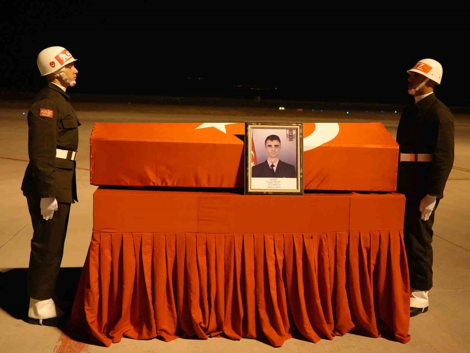sehit acayin naasi memleketine ugurlandi 0