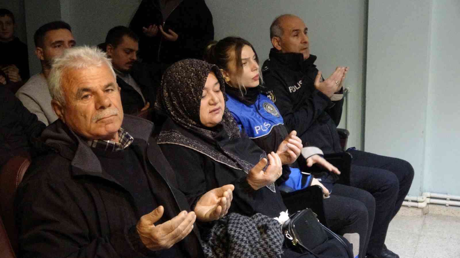 sehit ahmet alanin hatiralari sehadetinin yil donumunde adini tasiyan okulda yerini aldi 1 WfUf14Mj