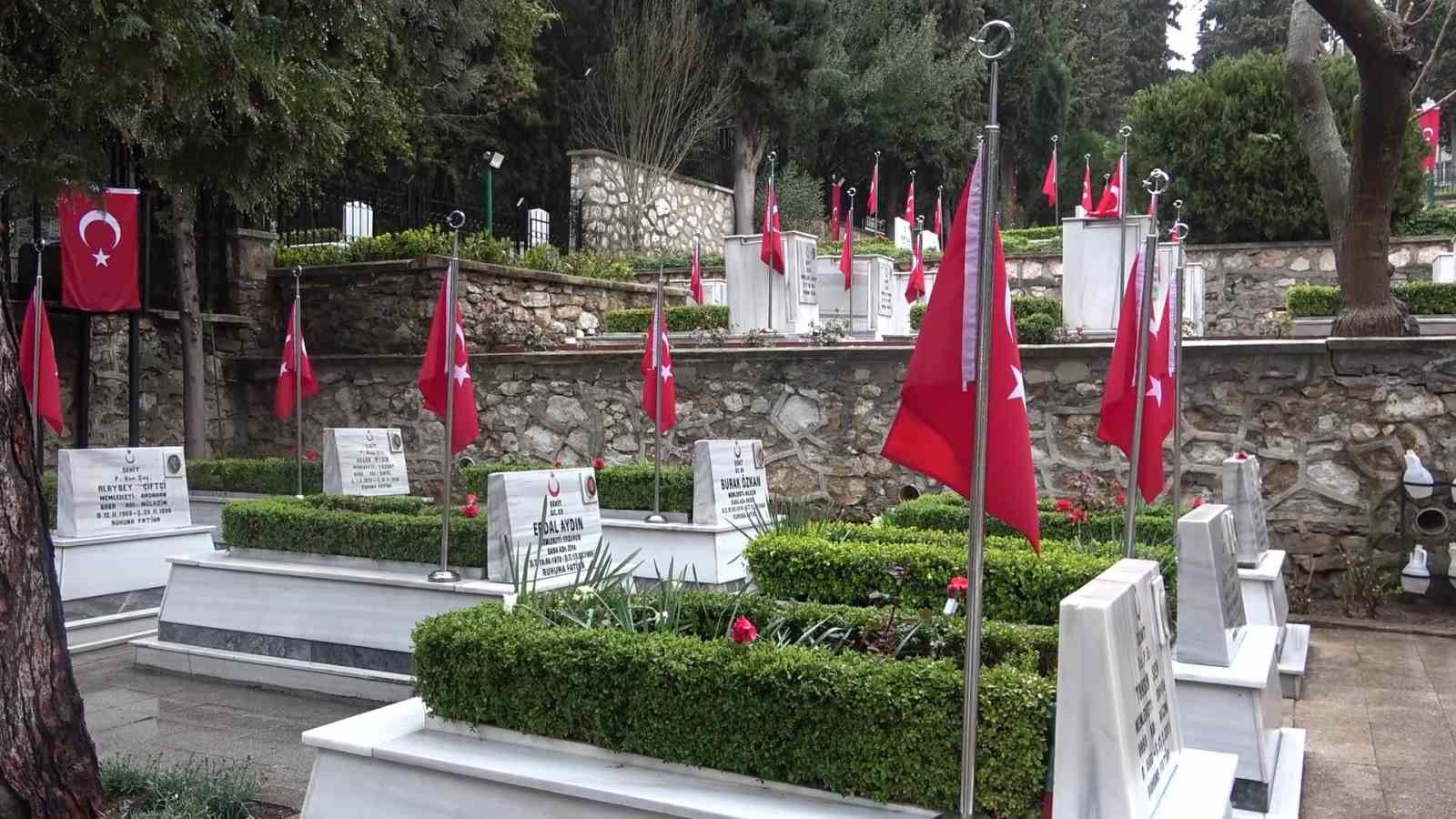 sehit ailelerinden bayram ziyareti 5 K8pL6h2I