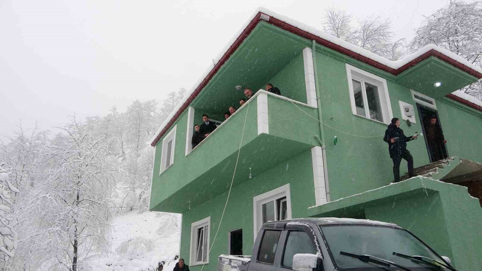 sehit ailesi harabe koy evinden kurtuldu yeni yuvalarina kavustu 3 5ZPMLFVS