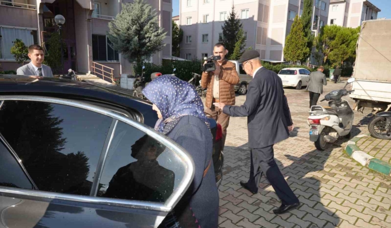 sehit-ailesini-duygulandiran-surpriz-Cirg6gpK.jpg