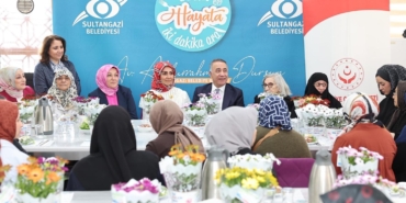 sehit-anneleri-hayata-2-dakika-ara-programinda-bulustu-WFSyZZcl.jpg