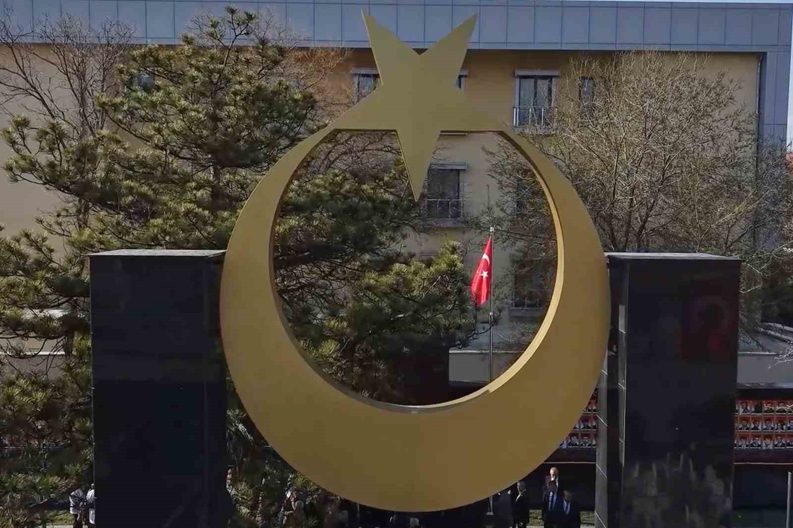 Şehit annelerinin evlat özlemi yürekleri dağladı: Fotoğraflarına bakıp dua ettiler 6 sehit annelerinin evlat ozlemi yurekleri dagladi fotograflarina bakip dua ettiler 2 yR8j2iuQ