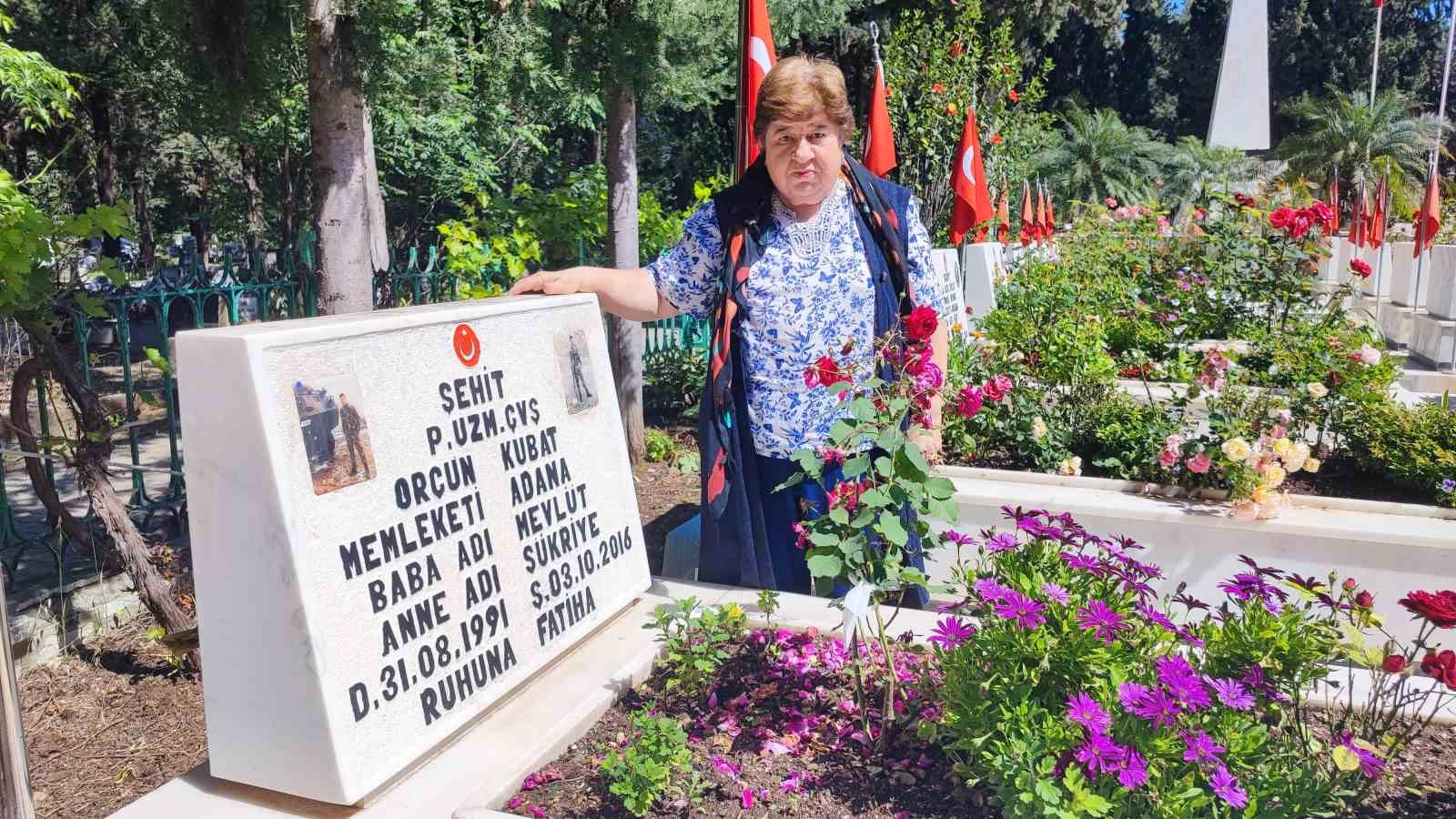 sehit annesi benim oglum burada yatarken anneler gunu gelmis neyimize bizim 2 zZN6aRkK