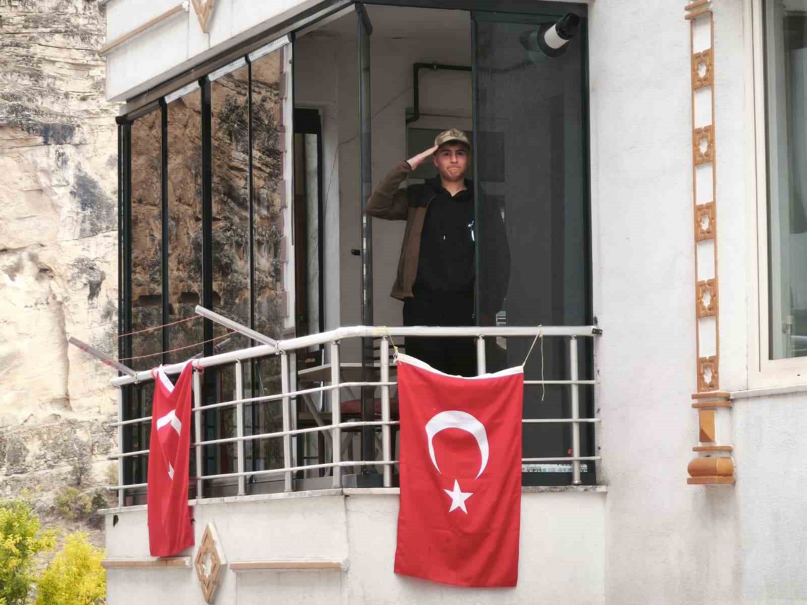 sehit annesinin cagrisi tuncelide 14 yasindaki bir yurekte karsilik buldu 0 XlpJMCEc