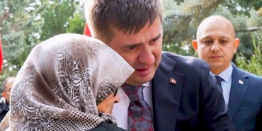 sehit-annesinin-sozleri-yurekleri-burktu-vali-gozyaslarini-tutamadi-y7bqmhaC.jpg