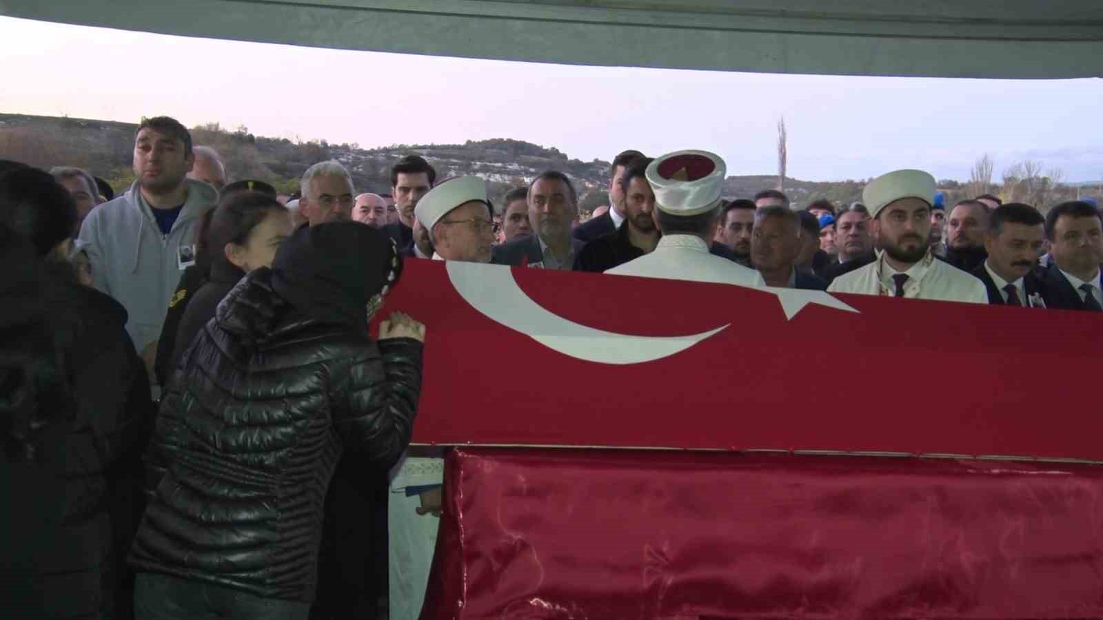 Şehit Astsubay Ramazan Yağız, Bursa’da son yolculuğuna uğurlandı 5 sehit astsubay ramazan yagiz bursada son yolculuguna ugurlandi 1 n3N7FLnz