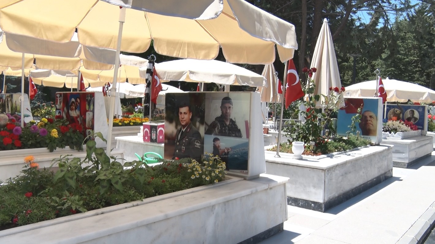 sehit babalarinin buruk babalar gunu o bize gelemiyor biz ona geldik 5 BT5dIdtf