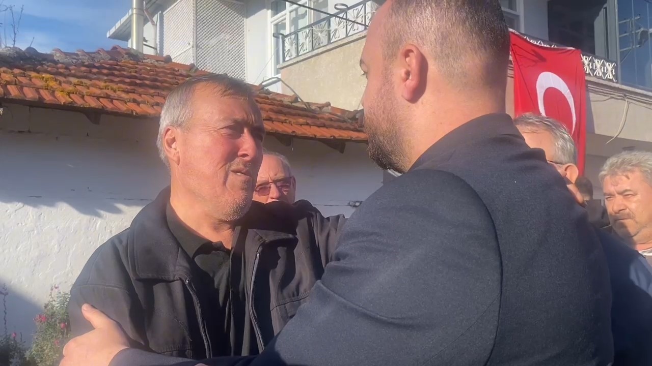 sehit babasi mhpli baskana sarilip beni devlet bahceliye goturun dedi 2 ilm9m4EZ