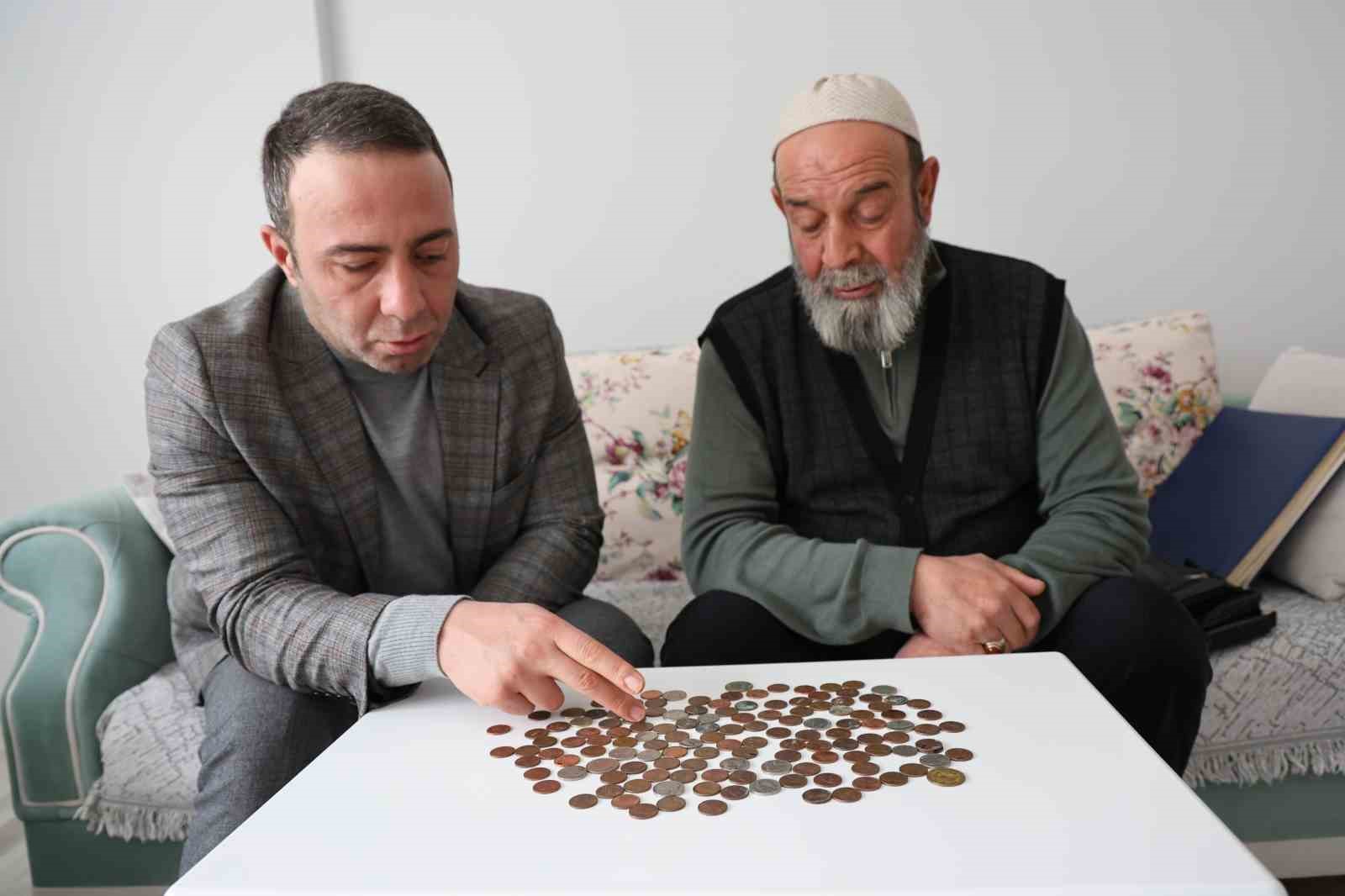 sehit babasi oglundan kalan koleksiyona gozu gibi bakiyor 3 bUkpbypE
