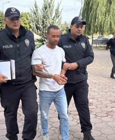 sehit-babasina-hakaret-eden-otobus-soforunden-gazetecilere-suradan-da-cek-JFpDE8LE.jpg