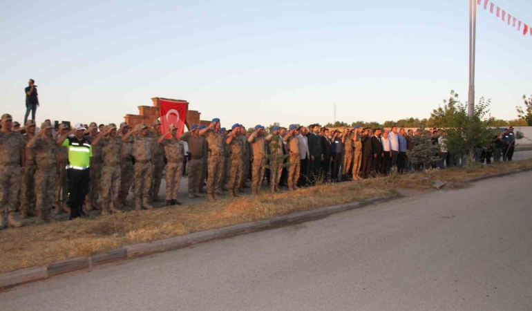 sehit-binbasi-arslan-kulaksiz-saldiriya-ugradigi-caddede-anildi-UdvpnA1k.jpg