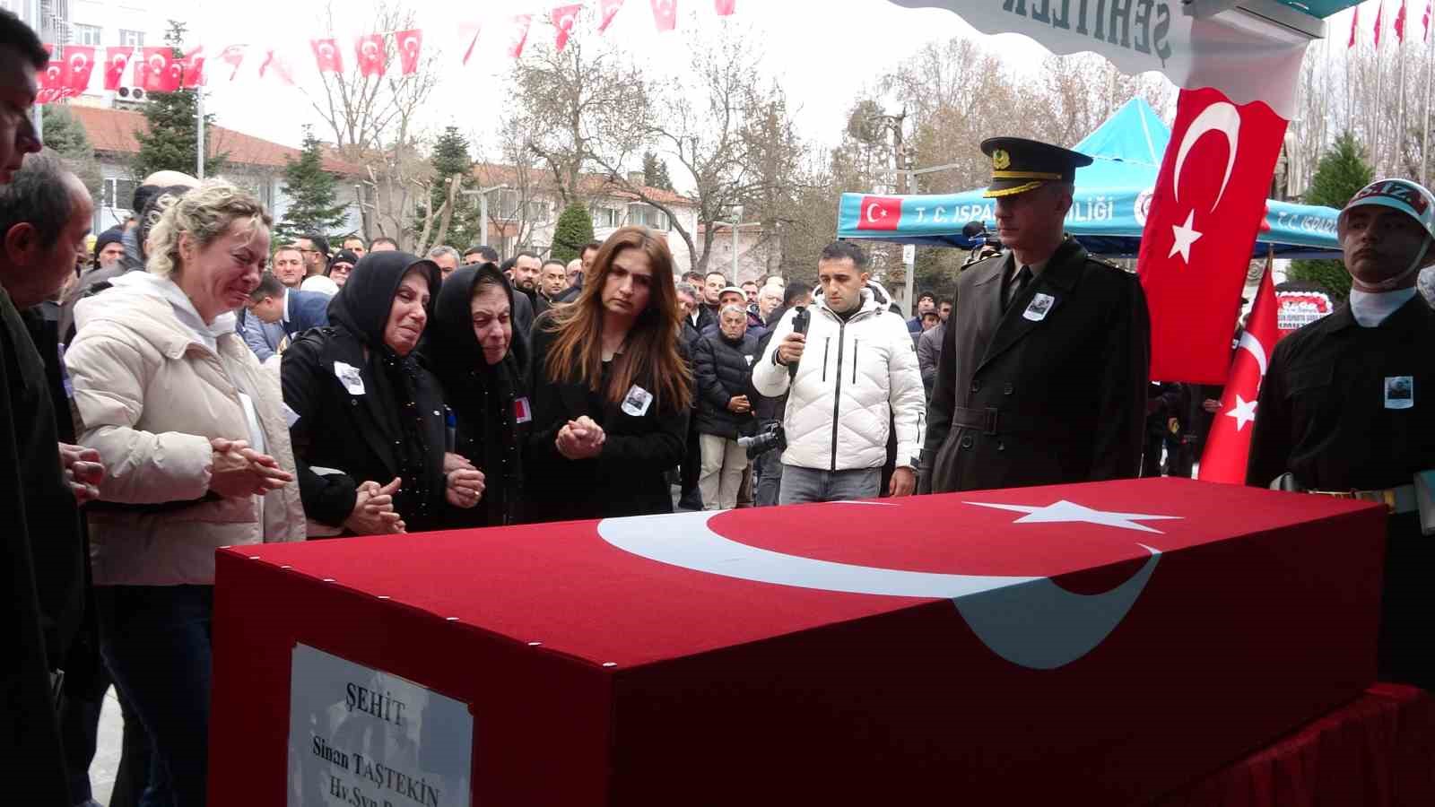 sehit binbasi sinan tastekin memleketi ispartada ebediyete ugurlandi 4 ARPZ72jd