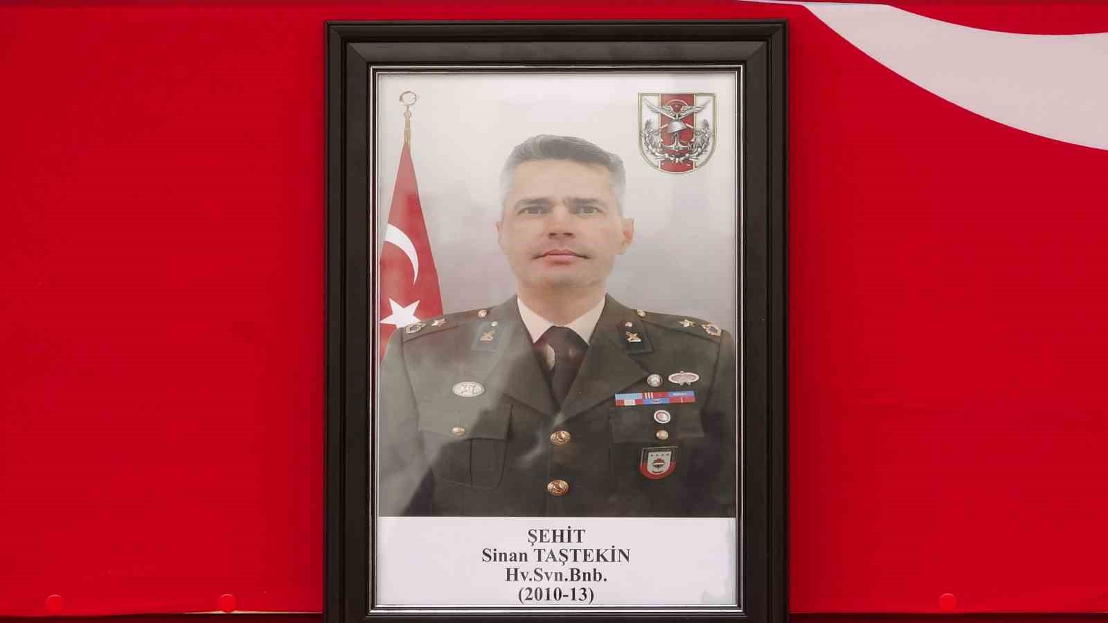 sehit binbasi sinan tastekin memleketi ispartada ebediyete ugurlandi 6 SvslqwDn