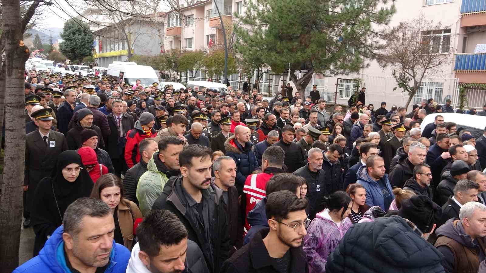 sehit binbasi sinan tastekin memleketi ispartada ebediyete ugurlandi 8 RaEy8aFO