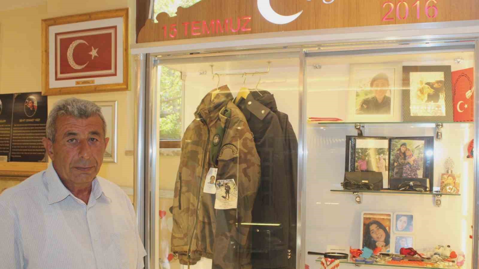 Şehit Cennet Yiğit’in babası Yahya Yiğit: "15 Temmuz, Türkiye Cumhuriyeti’nin ayaklarındaki prangayı kırıp attığı günün adıdır" 16 sehit cennet yigitin babasi yahya yigit 15 temmuz turkiye cumhuriyetinin ayaklarindaki prangayi kirip attigi RAtiuHSW