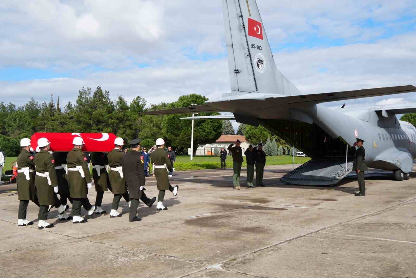 sehit f 16 pilotunun cenazesi memleketine ugurlandi 4 vbvOYNvd