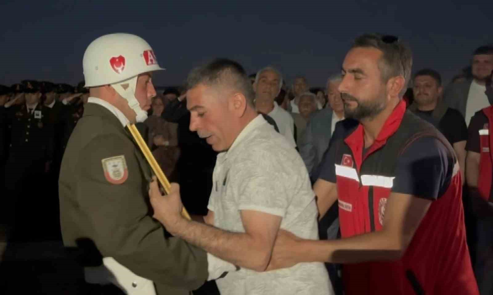 sehit hilalin cenazesi helikopterle aksaraya getirildi 2 7JGcq6HY