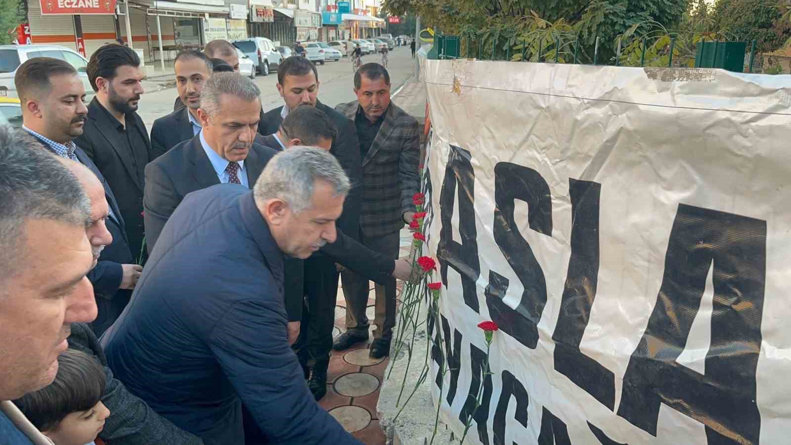 sehit ogretmen aybuke yalcin vuruldugu yerde anildi 6 zdJb8Y98