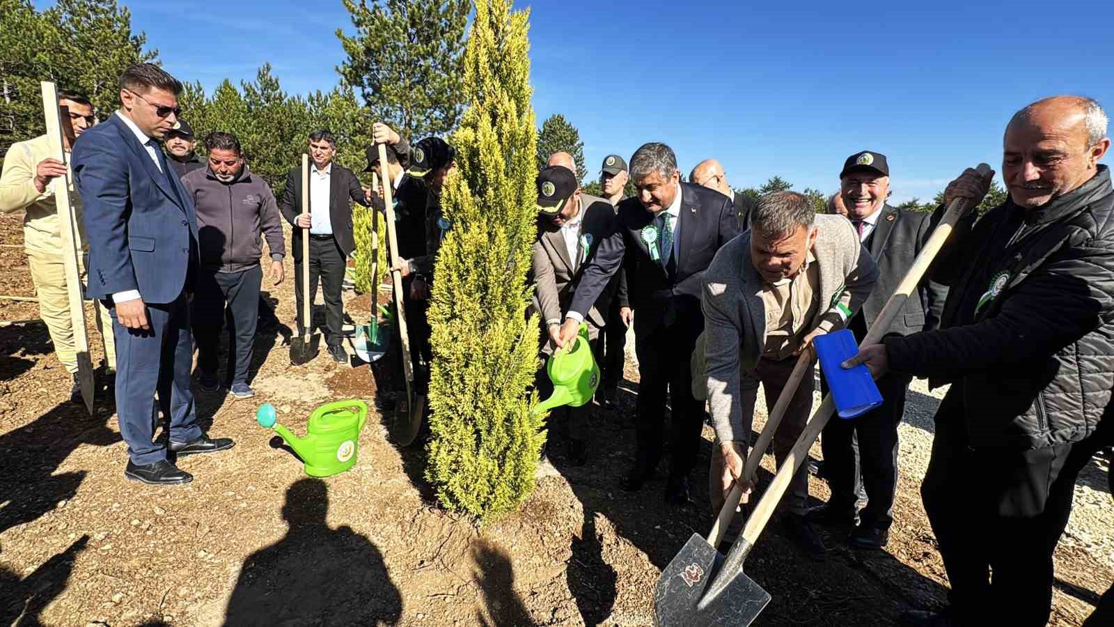 sehit orman iscisi enes kizilyer anisina cesme acilisi ve fidan dikimi yapildi 5 8BOwi2uf