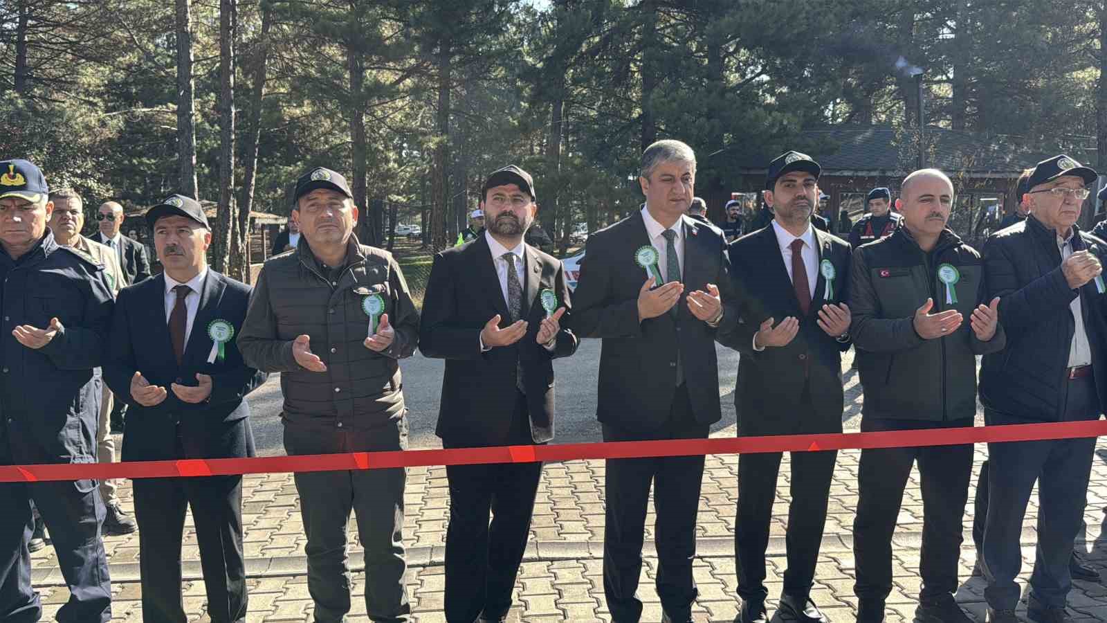 sehit orman iscisi enes kizilyer anisina cesme acilisi ve fidan dikimi yapildi 9 D7sXngzX