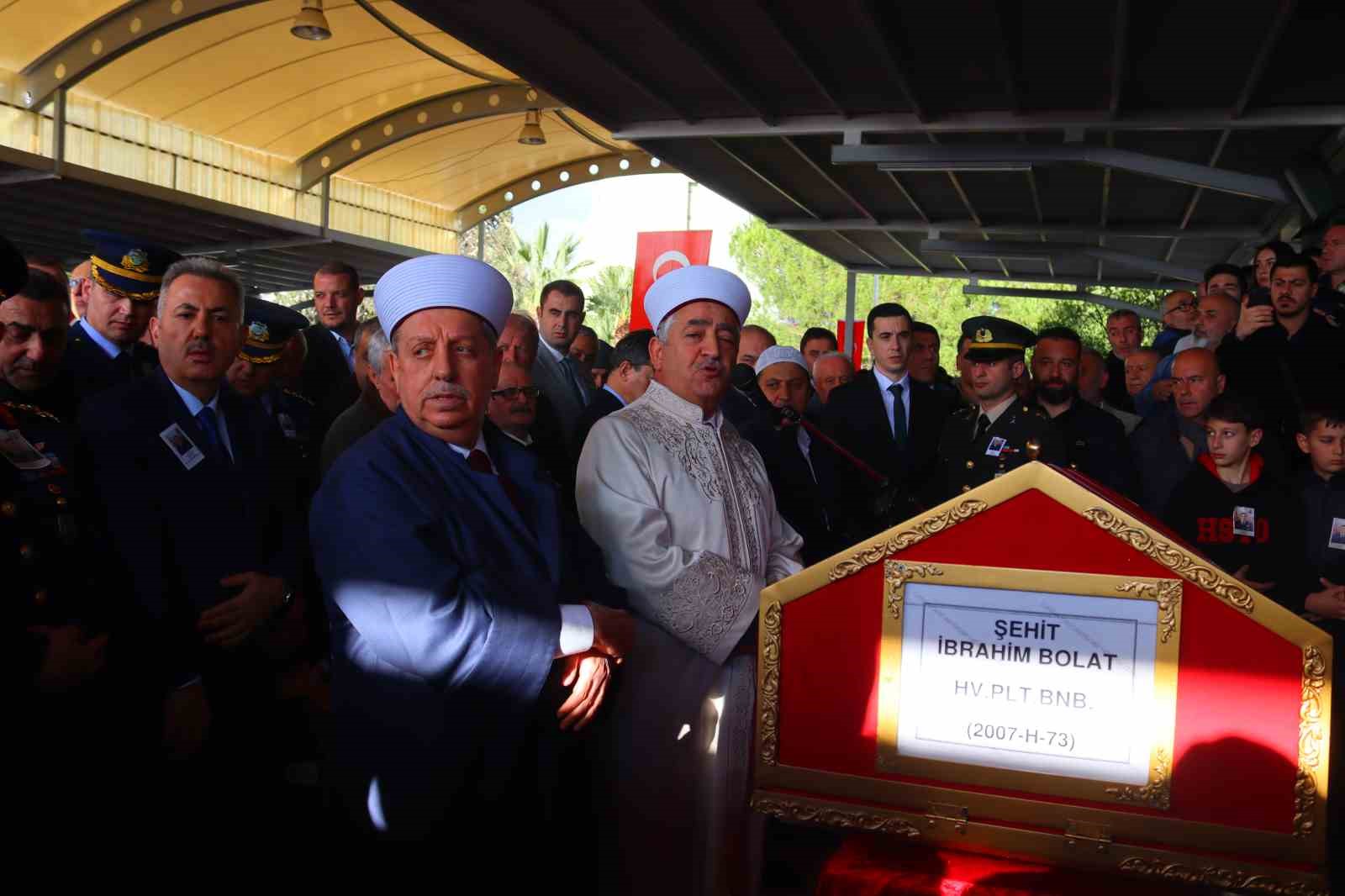 sehit pilot binbasi ibrahim bolat izmirde son yolculuguna ugurlandi 10