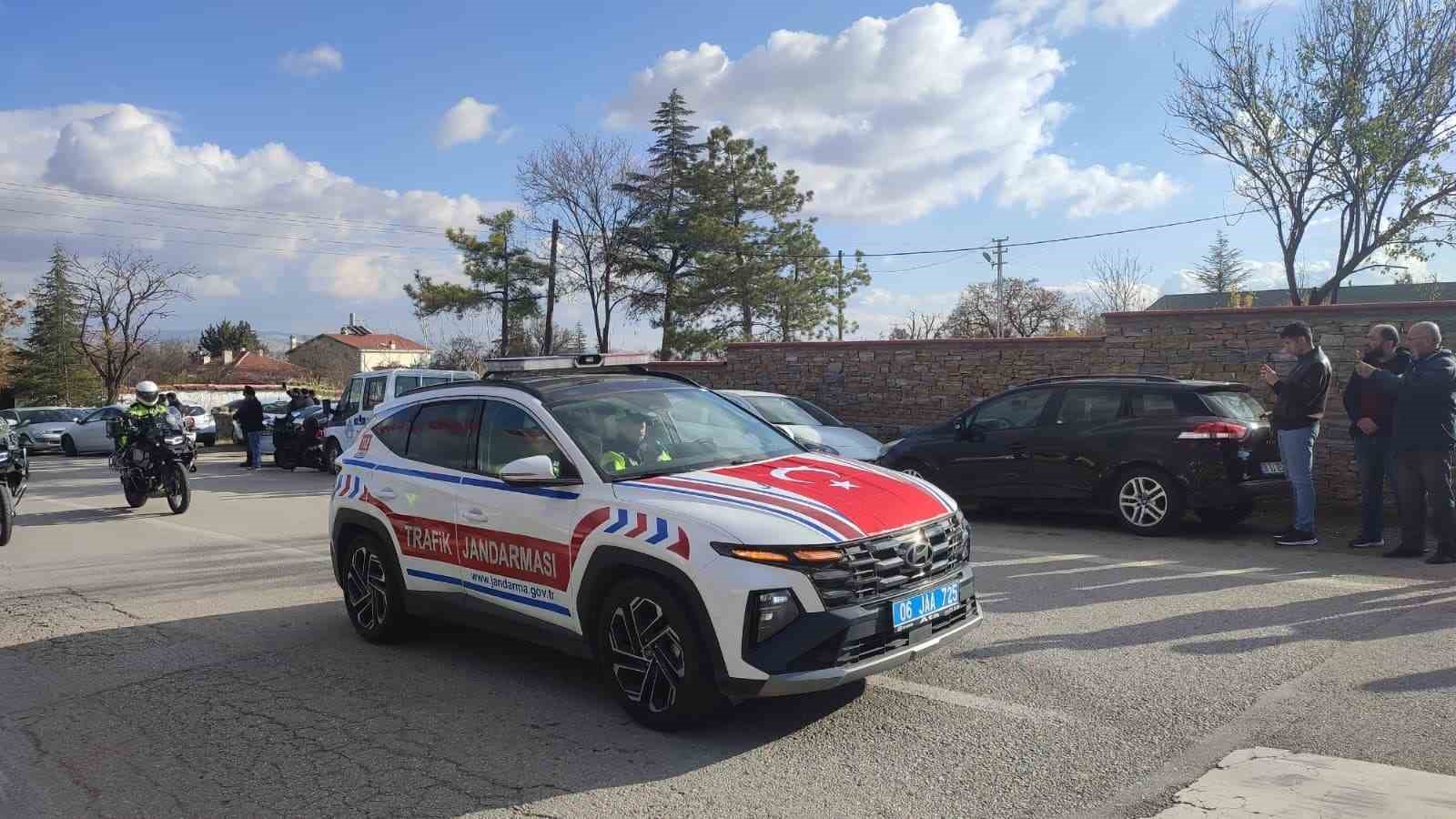 sehit pilot ustegmen cuneyt kandemir ankarada son yolculuguna ugurlandi 4 z46f3CUg