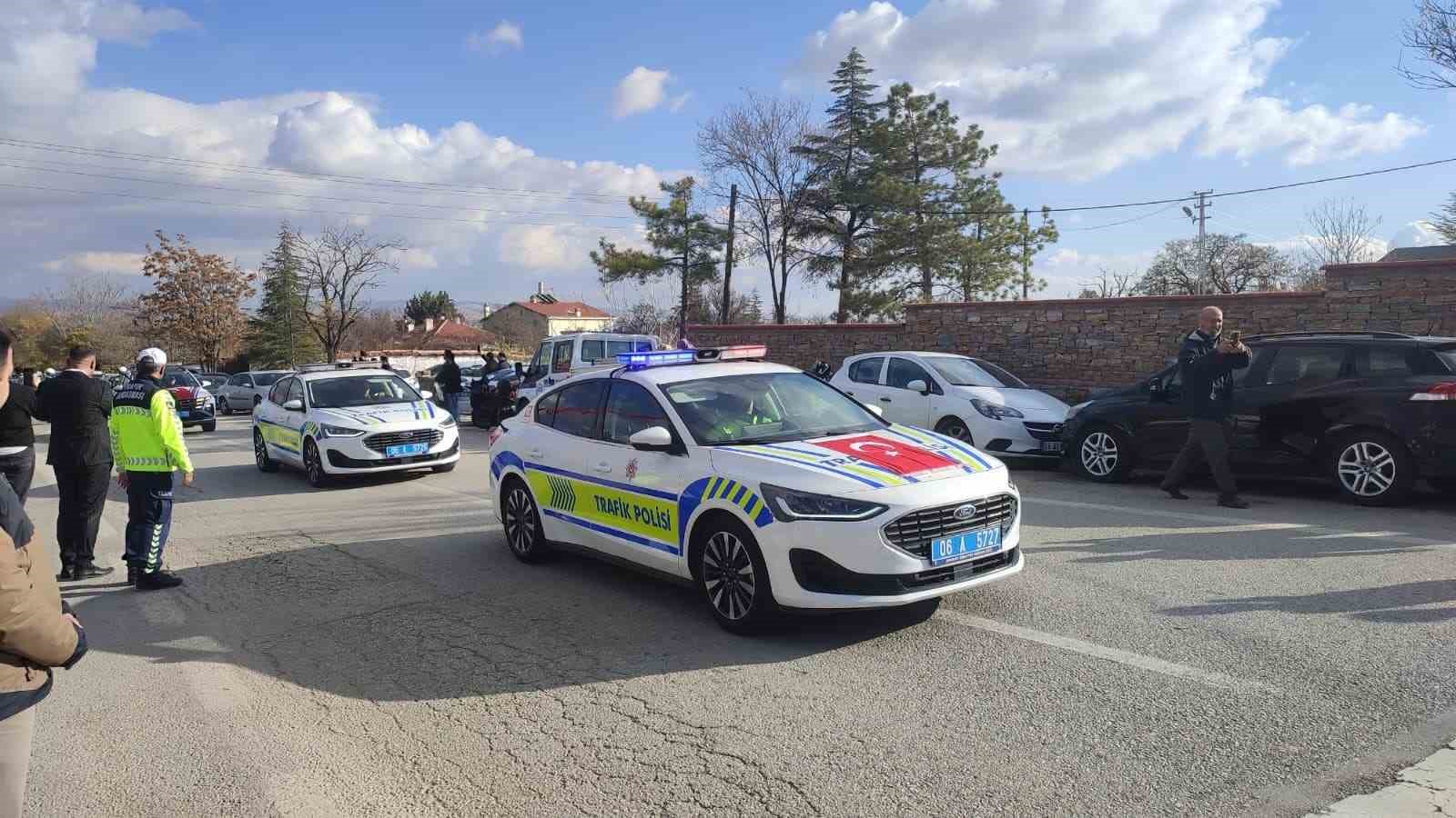 sehit pilot ustegmen cuneyt kandemir ankarada son yolculuguna ugurlandi 5 A79btMWp