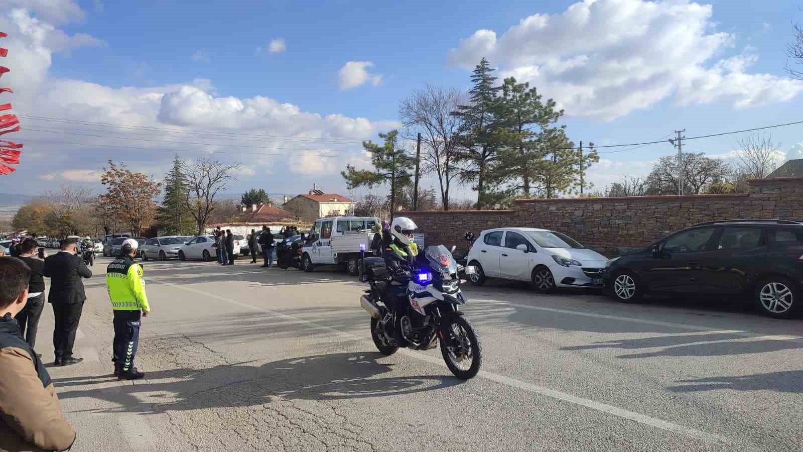 sehit pilot ustegmen cuneyt kandemir ankarada son yolculuguna ugurlandi 6 jqWnr1Ek