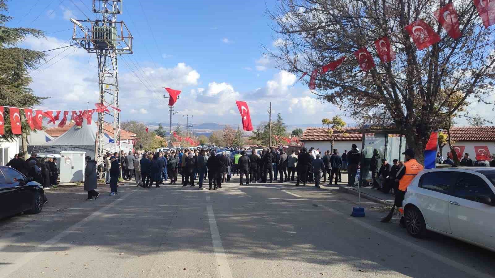 sehit pilot ustegmen cuneyt kandemir ankarada son yolculuguna ugurlandi 7